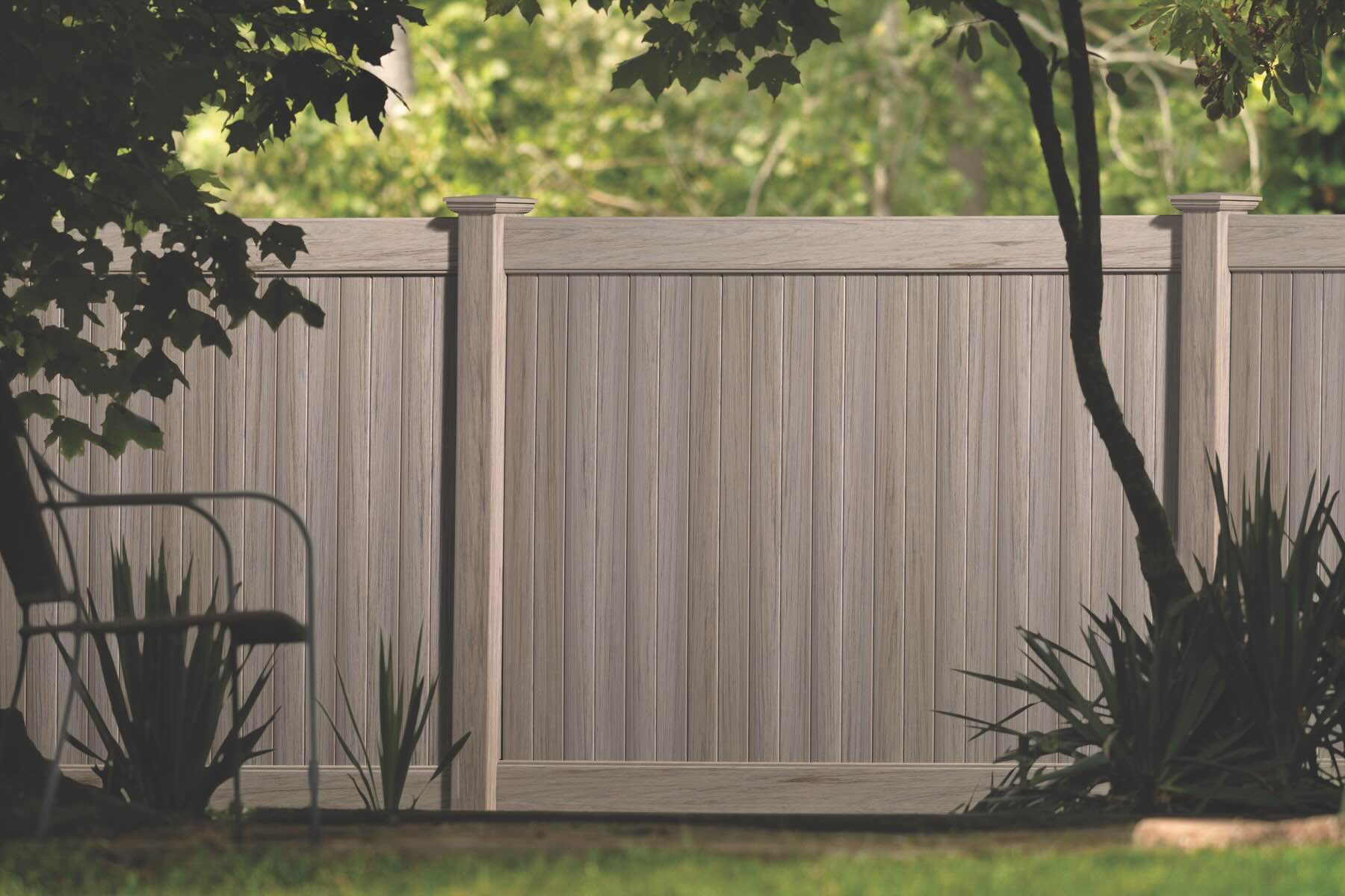 colored vinyl privacy fence
