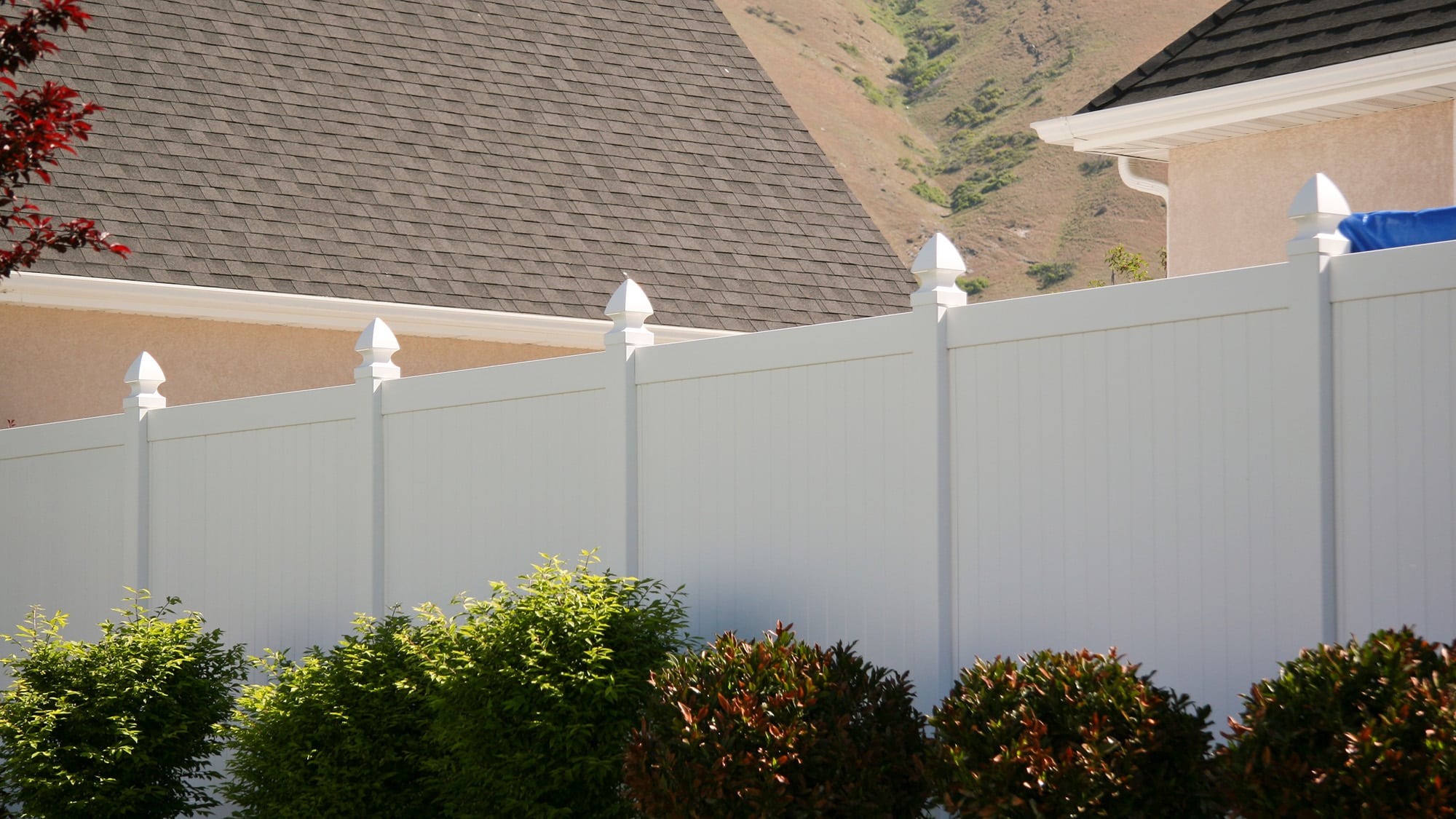 vinyl privacy fence near utah mountains