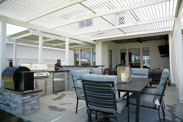 patio with bbq and patio cover